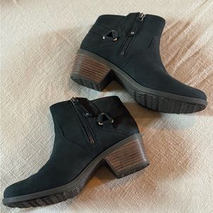 Teva® Foxy Leather boot!
